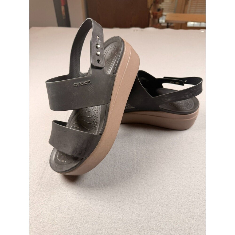 Size 8 Womens Croc Brooklyn low Wedge Heels black and tan